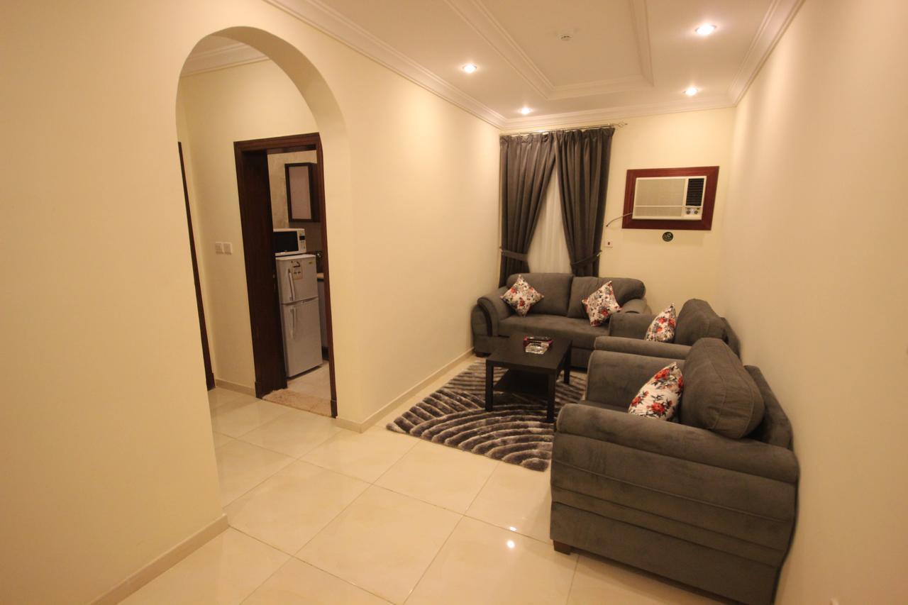 Al-Salamah - Lamasat Palace Suites Джеда Екстериор снимка