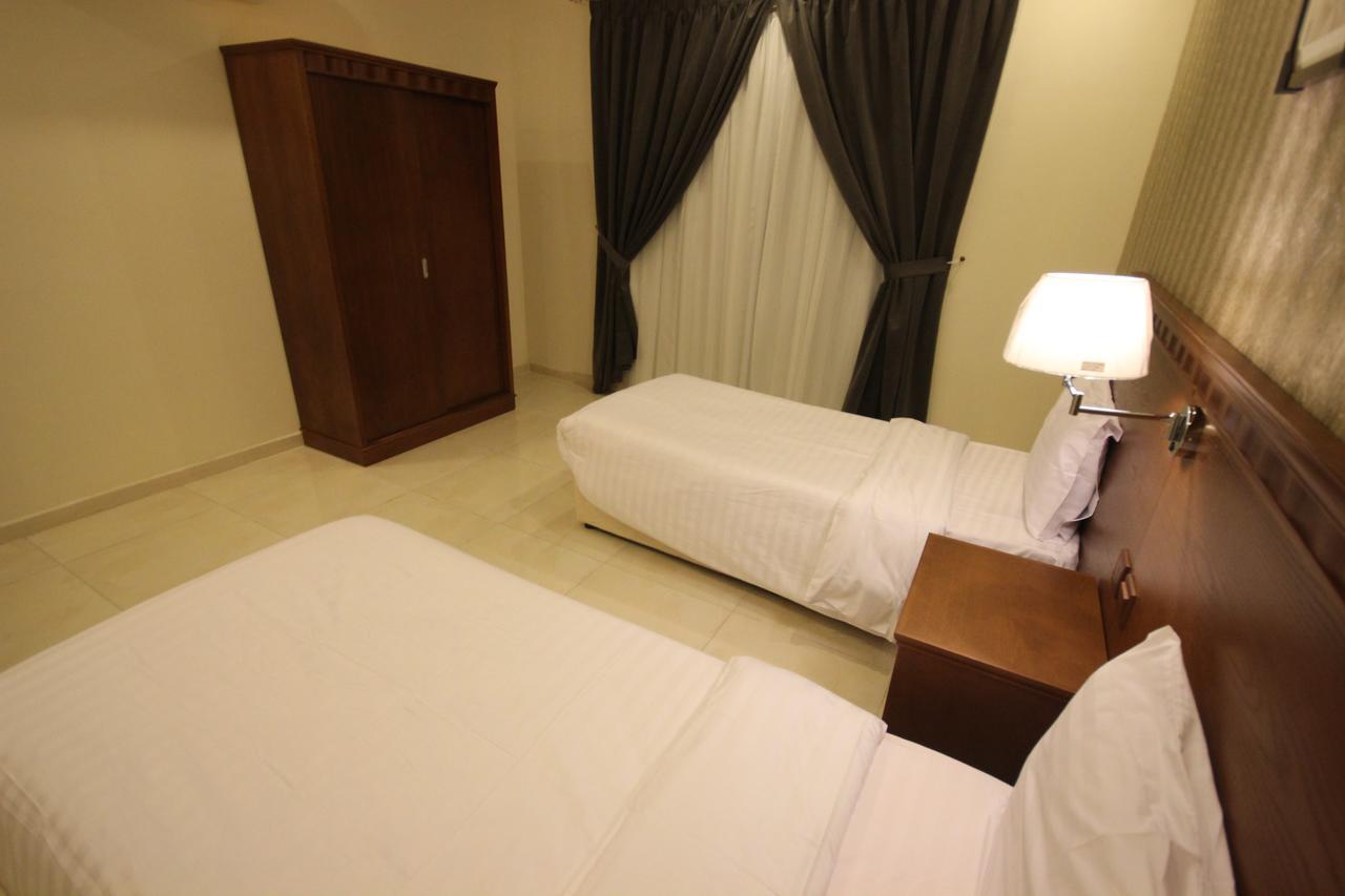 Al-Salamah - Lamasat Palace Suites Джеда Екстериор снимка