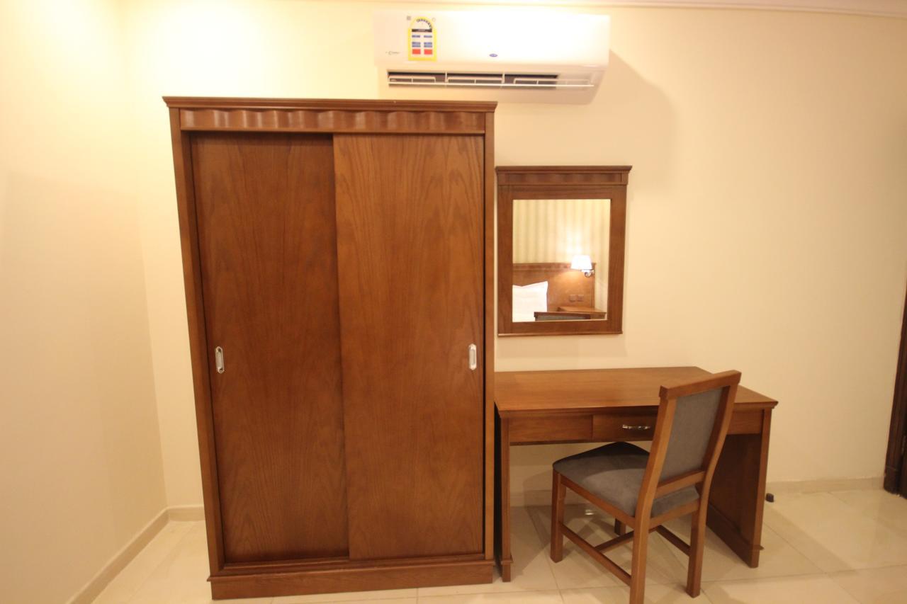 Al-Salamah - Lamasat Palace Suites Джеда Екстериор снимка