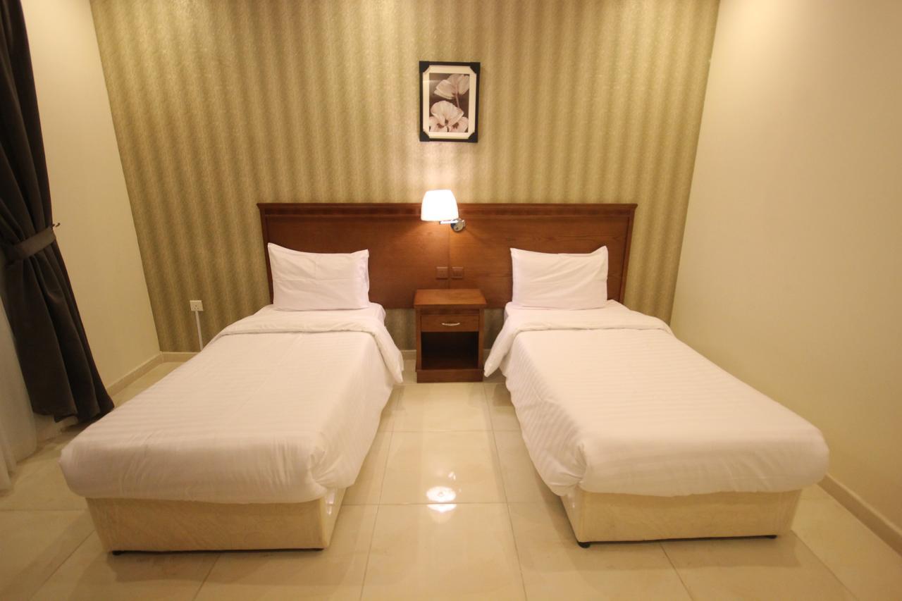 Al-Salamah - Lamasat Palace Suites Джеда Екстериор снимка