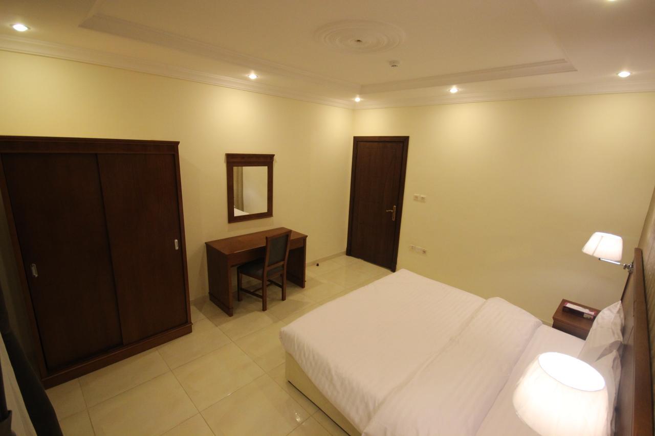 Al-Salamah - Lamasat Palace Suites Джеда Екстериор снимка